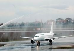 YENİ UÇAKLA İSTANBUL’DA